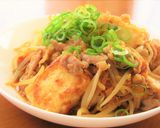 豚バラ肉と木綿豆腐ともやしの辛味炒め作り方4写真