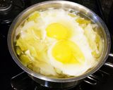 野菜たっぷりキャベツとたまご食べる味噌汁作り方4写真