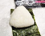 料理中のお肉で、お握り作り方5写真