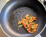 鶏油の副産物で✿鶏皮のネギ塩炒め作り方3写真
