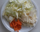 レンジで♬きゃべつとえのきのナムル作り方1写真
