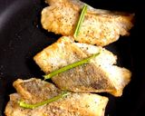 鱈ムニエルのキノコトマトクリームソース作り方7写真