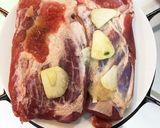 豚スネ肉はコンフィがおすすめ！作り方1写真