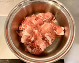 簡単・速攻♡豚こまと玉ねぎのさっぱり煮♪作り方1写真