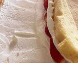 いちごロールケーキ 22カットとれます作り方10写真