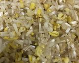 香港家庭料理　豆もやしと豚ひき肉の炒め物作り方2写真