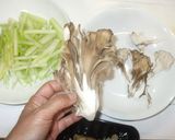 風邪の発熱に♪搾菜セロリ舞茸炒め♪簡単作り方3写真
