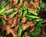 カリカリ豚と小松菜のカレー味噌炒め作り方4写真