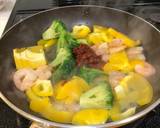 8分でできる　食べるラー油の炒め物作り方2写真