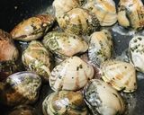 アサリのワイン蒸●バジル＆レモン汁しあげ作り方2写真