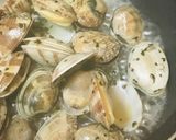 アサリのワイン蒸●バジル＆レモン汁しあげ作り方3写真