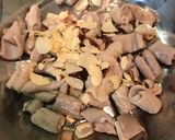 包丁を使わないモツと韮のピリ辛炒め作り方4写真