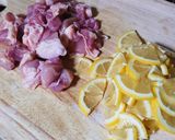 簡単！鶏肉&パクチーのレモンスープ♪作り方1写真