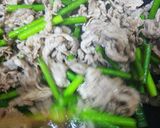 にんにくの芽と豚肉炒め作り方2写真