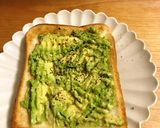 クセになる〜♪アボカドトースト作り方4写真