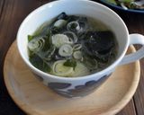 湯戻し不要♪さっぱりワカメと春雨スープ作り方3写真