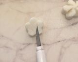 【飾り切り】梅型はんぺん作り方1写真