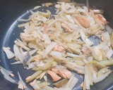 【出稼ぎメシ】鮭とじゃが玉のバター風味作り方5写真