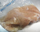 ５分で簡単！胸肉柔らかサラダチキン♡作り方3写真