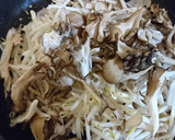 豚肉ともやしのオイスター炒め作り方2写真