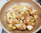 鶏肉とじゃが芋のハニーマスタード炒め♬作り方5写真
