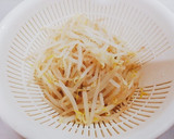 ささみともやし貝割れのゆかりマヨ和え☆作り方2写真