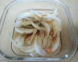 鮭中骨缶と玉ねぎのレンジ蒸し作り方6写真