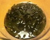 材料3つ★わかめとツナのドレッシングあえ作り方1写真