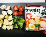 スプーンで食べるサッポロ一番☆パエリア風作り方1写真