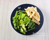 お揚げと青ねぎの肉味噌和え。作り方1写真