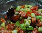 しょう油がミソ　アボカドと夏野菜サラダ作り方3写真