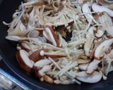 キノコたっぷりバター醤油炒め作り方6写真