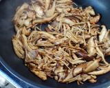 キノコたっぷりバター醤油炒め作り方8写真