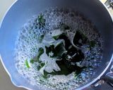 豆富とわかめ・九条ねぎの味噌汁作り方3写真