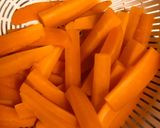 簡単!にんじんとしめじ炒め作り方1写真