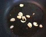 ブロッコリーでペペロンチーノ風焼うどん作り方3写真