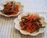 柔らかい茎わかめと人参の炒めもの♪作り方7写真