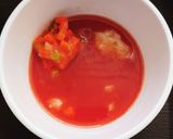 【離乳食後期】手軽にトマトスープ✩.*˚作り方1写真