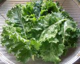 ケールと鶏ミンチのそぼろ煮作り方1写真