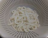 ポン酢とオリーブ油の釜たまサラダうどん作り方1写真