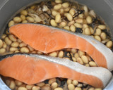 鮭と大豆の炊き込みご飯【冷凍・作り置き】作り方3写真