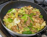 味付け簡単☆豚ばら肉とキャベツの味噌炒め作り方5写真