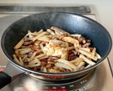 美味しい〜【じゃがベーコンのガリマヨ炒め作り方4写真