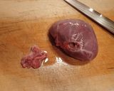 モウカザメの心臓の刺身作り方2写真