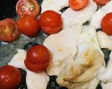 鶏むね肉とプチトマトの塩バター炒め作り方3写真