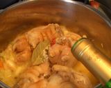 絶品！豚足と白いんげんの煮込み作り方3写真