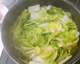 白菜1/4消費！簡単♡とろとろ豚バラ白菜作り方3写真