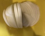 鶏皮と玉ねぎの甘酢炒め作り方1写真