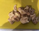 鶏皮と玉ねぎの甘酢炒め作り方2写真