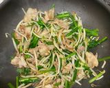 しっかり味のもやしニラ豚バラ炒め作り方4写真